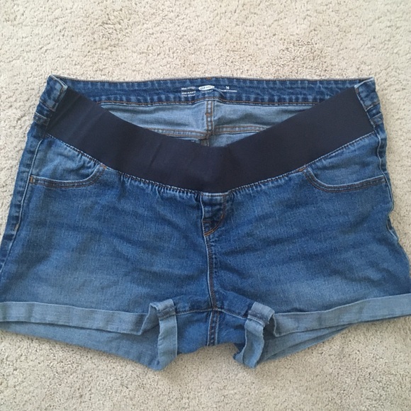 Old Navy Maternity Jean Shorts - Picture 1 of 3